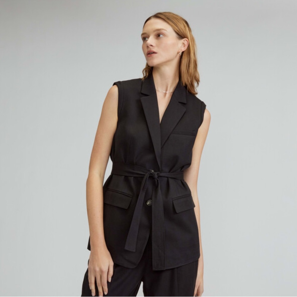 Everlane The Sleeveless Blazer in Buttersmooth in Black NWT